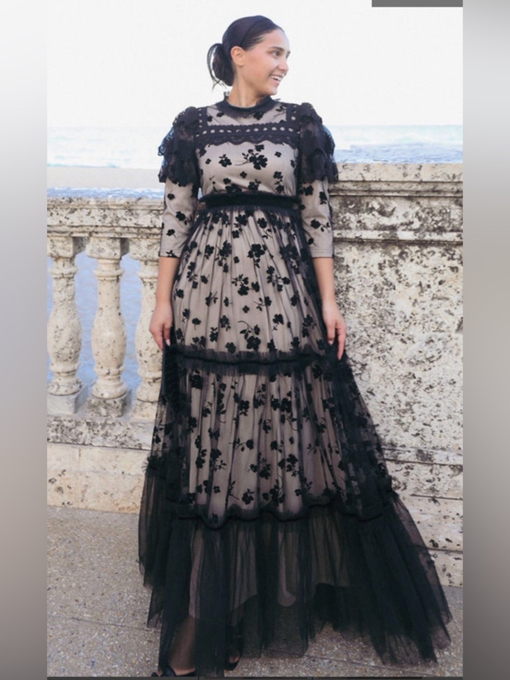 ✨ISO Regal Romance Dainty Jewells Dress✨